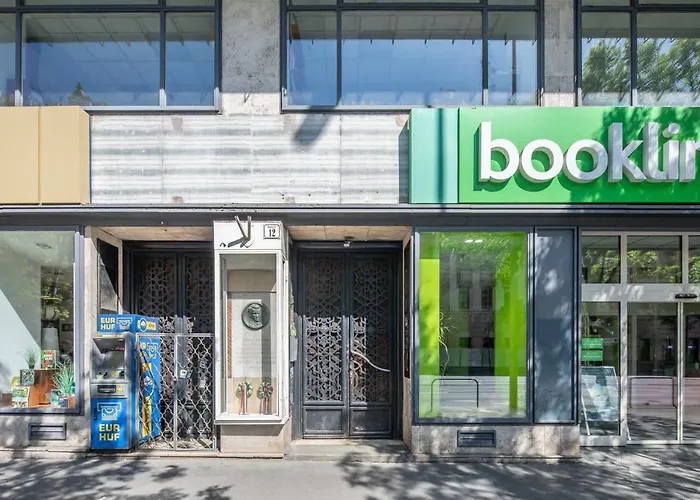 Absolute With Balcony Apartman *