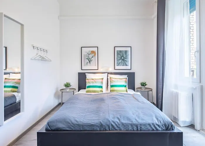 Absolute With Balcony Apartman Budapest