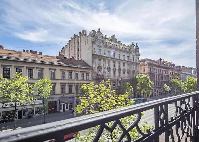 Absolute With Balcony * Budapest