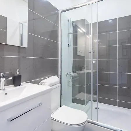 Absolute With Balcony